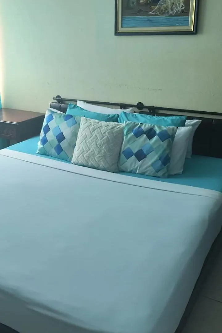 Апартаменты Beach-Side Condos At Turtle Beach Towers Очо-Риос